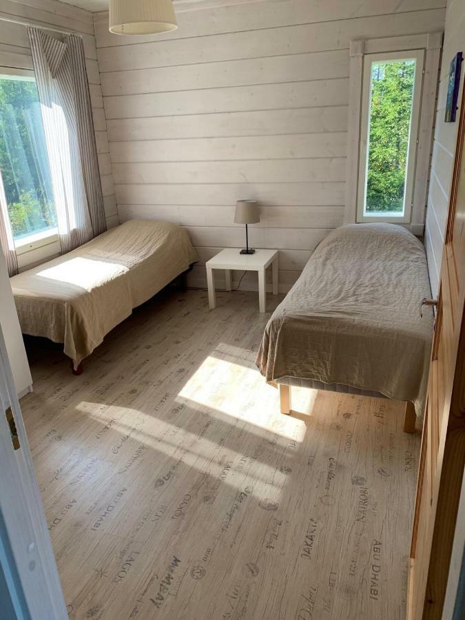 Vita Ruokolahti 1-2 Luaran gambar