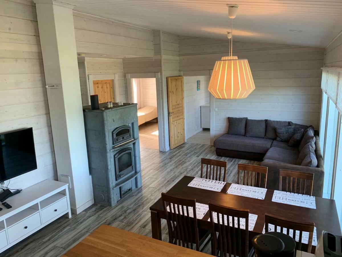 Vita Ruokolahti 1-2 Luaran gambar